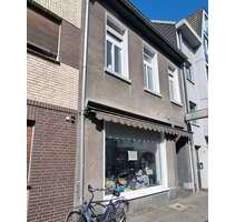 Haus zum Kaufen in Krefeld 269.000,00 € 188 m²