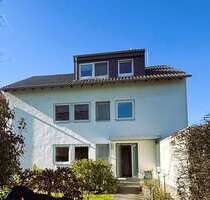 Haus zum Kaufen in Düsseldorf 950.000,00 € 259 m²