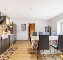 Haus zum Kaufen in Rattenberg 150.000,00 € 138 m²