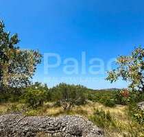 Grundstück zu verkaufen in Tisno 9.000,00 € 2046 m²