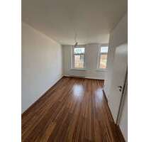 Wohnung zum Mieten in Halle 259,00 € 19.78 m²