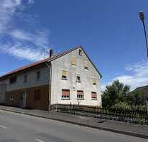 Haus zum Kaufen in Eichenzell 189.000,00 € 188 m²