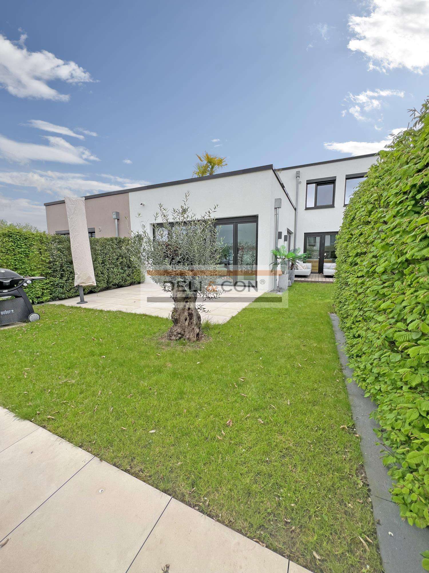 Haus zum Mieten in Hannover 4.200,00 € 200 m²