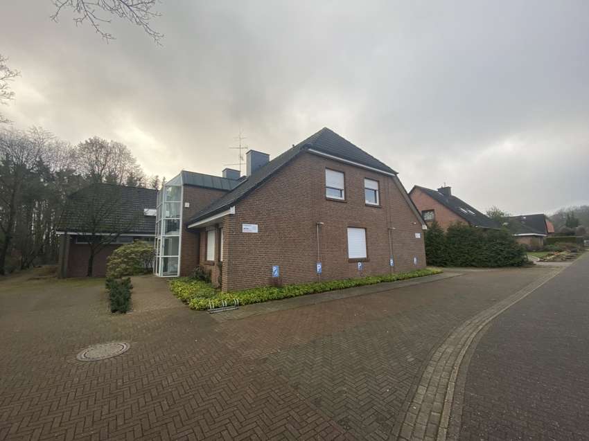 Haus zum Mieten in Steimbke 1.295,00 € 259.98 m²