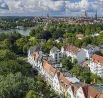 Haus zum Kaufen in Lübeck 1.500.000,00 € 377 m²