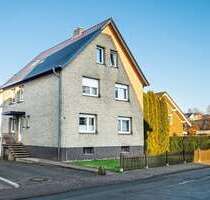 Haus zum Kaufen in Höxter - Lüchtringen 230.000,00 € 256 m²