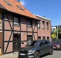 Haus zum Kaufen in Braunschweig Lehndorf 300.000,00 € 197 m² - Braunschweig / Lehndorf