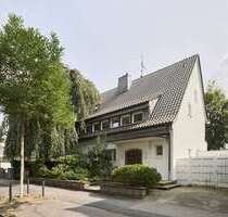 Haus zum Kaufen in Köln Lindenthal 2.150.000,00 € 336 m² - Köln / Lindenthal