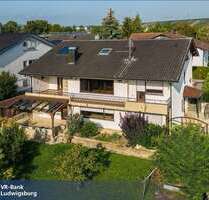 Haus zum Kaufen in Kirchheim am Neckar 849.000,00 € 215 m²