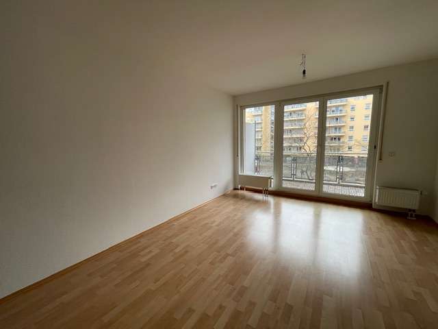 Wohnung zum Mieten in Frankfurt 910,00 € 56 m²