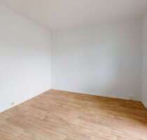 Wohnung zum Mieten in Halle 400,00 € 57.17 m²