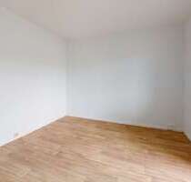 Wohnung zum Mieten in Halle 401,00 € 57.17 m²