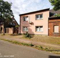 Haus zum Kaufen in Bitterfeld-Wolfen 130.000,00 € 120 m²