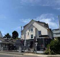 Haus zum Kaufen in Oberursel 1.100.000,00 € 330 m²