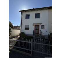 Haus zum Kaufen in Höchstadt an der Aisch 349.000,00 € 102 m²