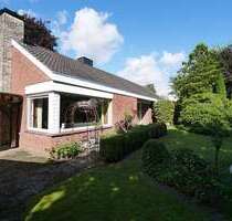 Haus zum Kaufen in Fockbek 590.000,00 € 194.97 m²