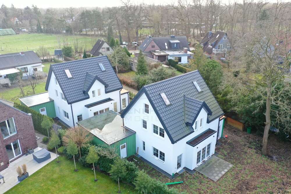 Haus zum Mieten in Halstenbek 2.699,00 € 161.9 m²