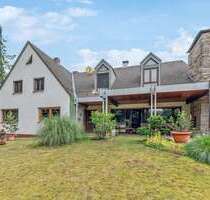 Haus zum Kaufen in Erlangen 849.000,00 € 243 m²