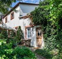 Haus zum Kaufen in Oestrich-Winkel 1.200.000,00 € 478 m²