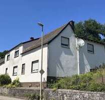 Haus zum Kaufen in Reichenbach-Steegen 95.000,00 € 125 m²