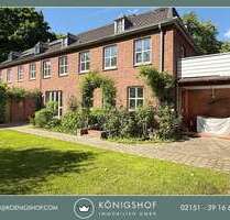 Haus zum Kaufen in Krefeld Kempener FeldBaackeshof 515.000,00 € 191.43 m² - Krefeld / Kempener Feld/Baackeshof