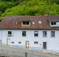 Haus zum Kaufen in Zell im Wiesental 149.500,00 € 150 m²