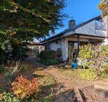 Haus zum Kaufen in Esslingen 995.000,00 € 255.08 m²