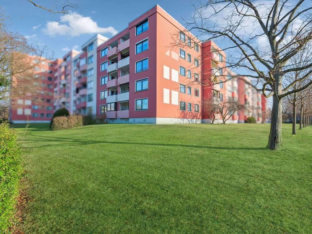 Wohnung zum Kaufen in Isernhagen 180.000,00 € 75 m²