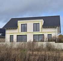 Haus zum Mieten in Stadecken-Elsheim 1.980,00 € 121 m²