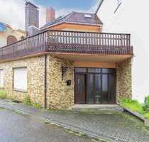 Haus zum Kaufen in Nünschweiler 230.000,00 € 371.97 m²