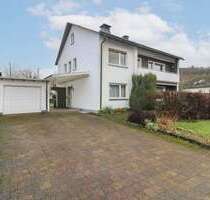 Haus zum Kaufen in Meschede 225.000,00 € 148.22 m²