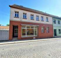 Haus zum Kaufen in Stavenhagen 105.000,00 € 240 m²