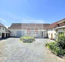 Haus zum Kaufen in Bad Liebenwerda Oschätzchen 199.000,00 € 210 m² - Bad Liebenwerda / Oschätzchen