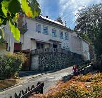 Haus zum Kaufen in Adenbach 159.000,00 € 225 m²