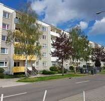 Wohnung zum Mieten in Halle 350,00 € 64.78 m²