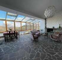 Haus zum Mieten in Weilrod 2.300,00 € 203 m²