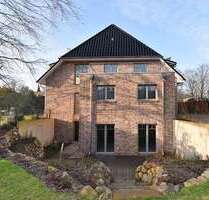 Haus zum Mieten in Hamburg 4.400,00 € 290 m²