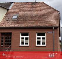 Haus zum Kaufen in Goldberg 89.000,00 € 83 m²