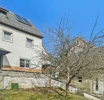 Haus zum Kaufen in Sonnefeld 100.000,00 € 150 m²