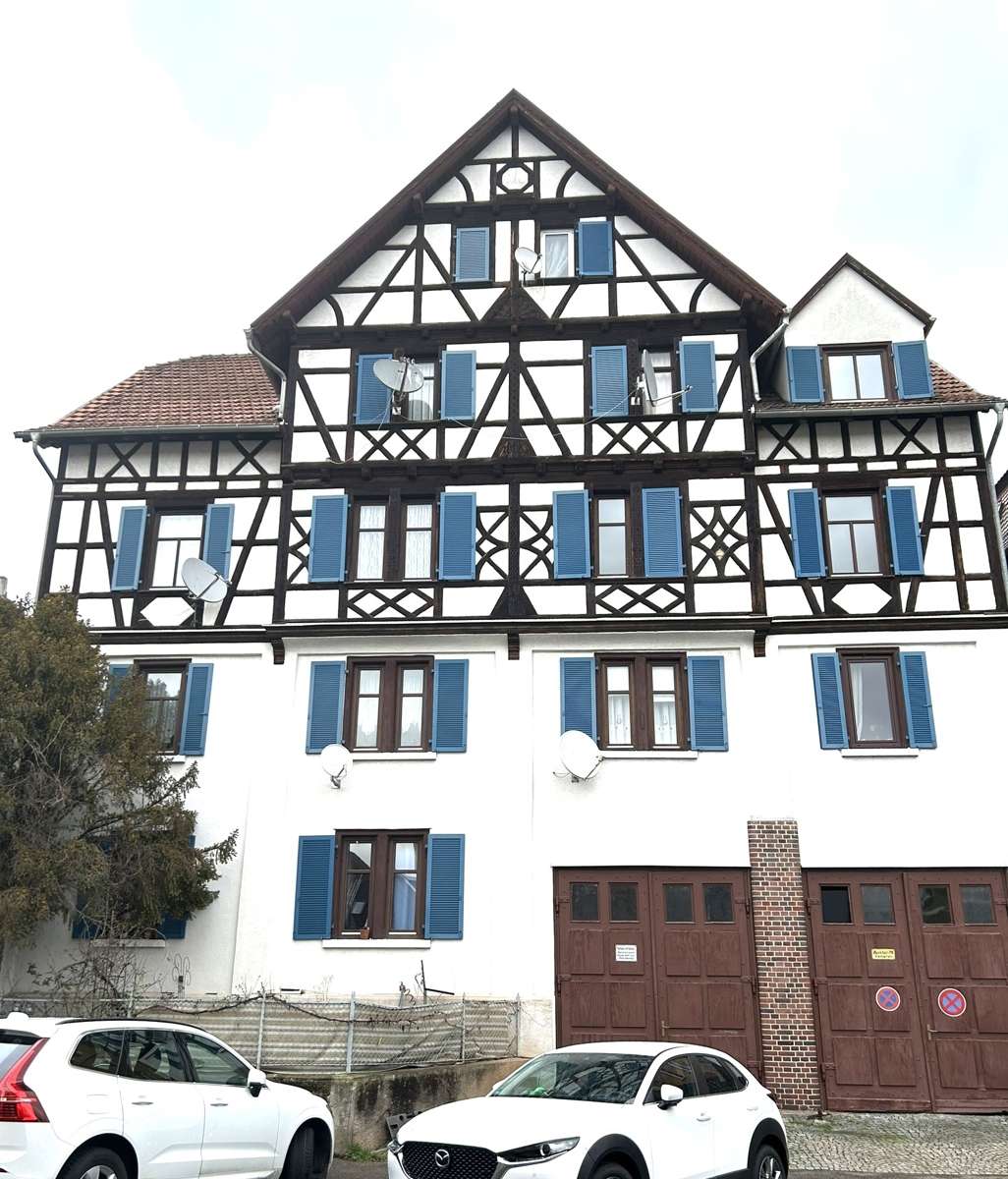 Wohnung zum Kaufen in Esslingen am Neckar 199.000,00 € 80 m²
