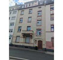 Haus zum Kaufen in FRANKFURT 1.450.000,00 € 392 m²