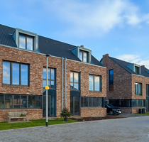 Haus zum Mieten in Düsseldorf 3.950,00 € 187 m²