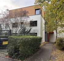 Wohnung zum Mieten in Berlin-Zehlendorf 2.561,53 € 165.26 m²