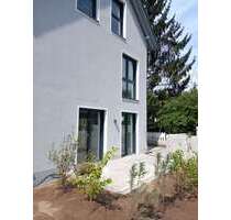 Haus zum Mieten in Aschaffenburg 2.300,00 € 130 m²