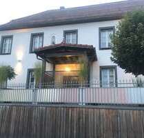 Haus zum Kaufen in Hohenburg 470.000,00 € 400 m²