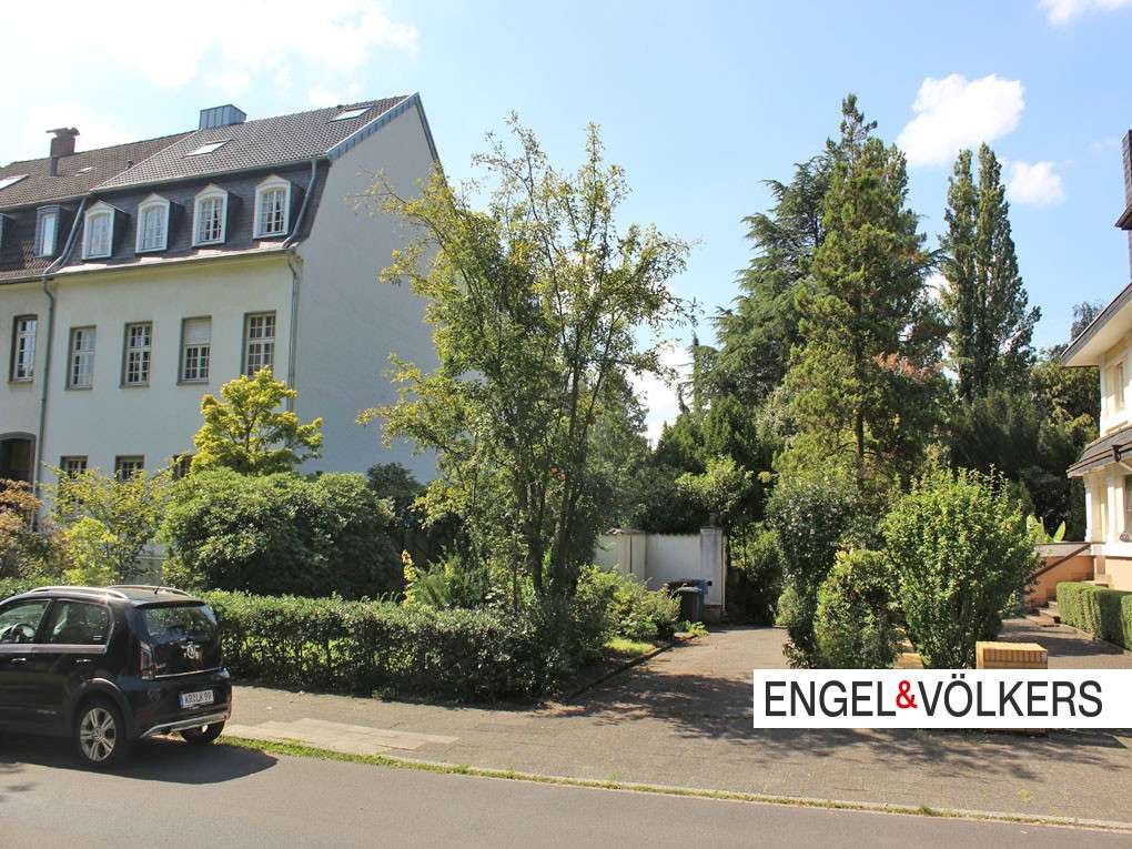 Grundstück zu verkaufen in Krefeld 675.000,00 € 825 m²