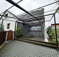 Haus zum Kaufen in Hennef 590.000,00 € 200 m²