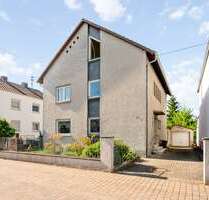 Haus zum Kaufen in Lingenfeld 499.000,00 € 225 m²