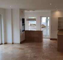 Haus zum Mieten in Undorf 1.590,00 € 155 m²