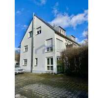 Haus zum Kaufen in Augsburg Haunstetten 1.050.000,00 € 296 m² - Augsburg / Haunstetten
